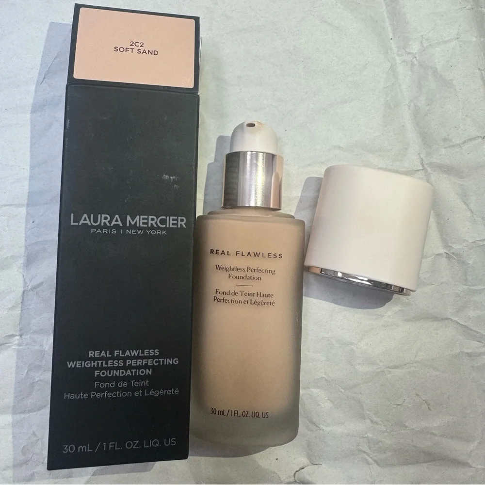 Laura mercier Real Flawless Weightless Perfecting Foundation